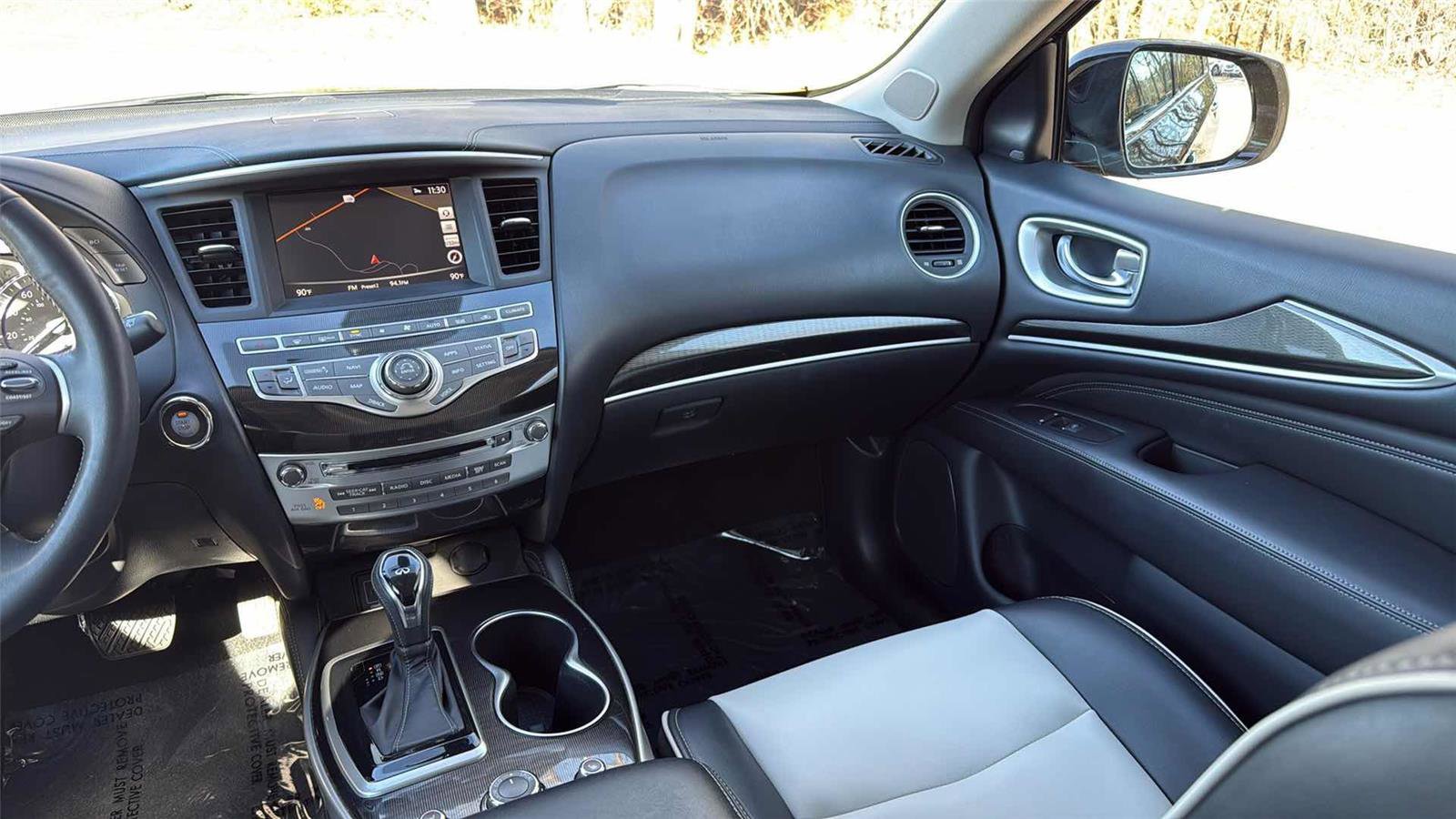 Used 2020 INFINITI QX60 Signature Edition w/ Cargo Package Essential image 15