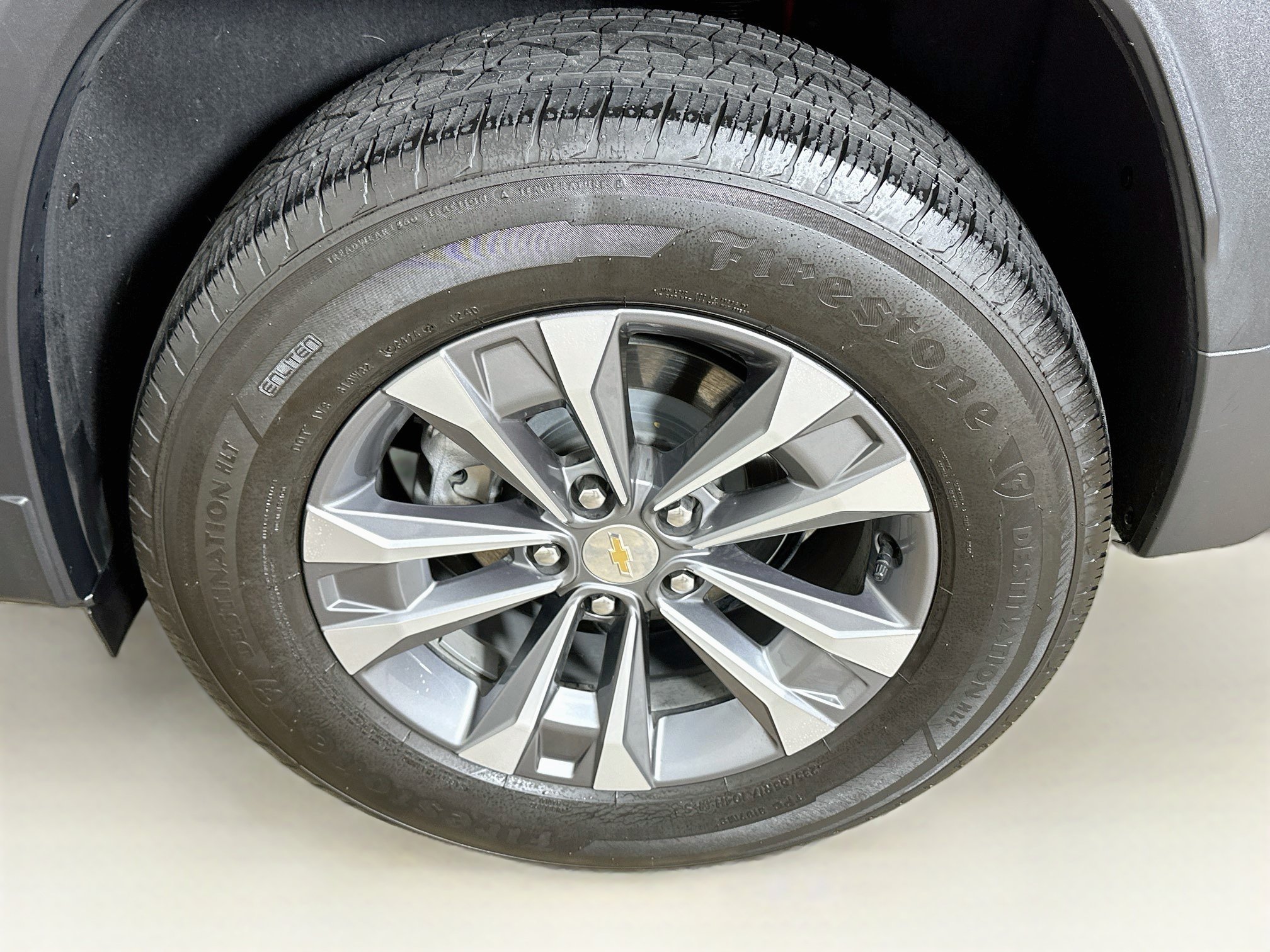 Used 2025 Chevrolet Equinox LT w/ Convenience Package II FWD image 11