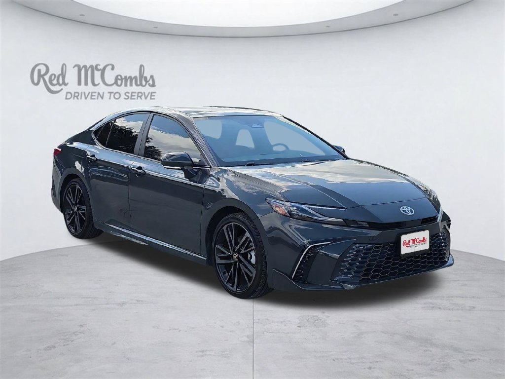 Used 2025 Toyota Camry XSE FWD image 7