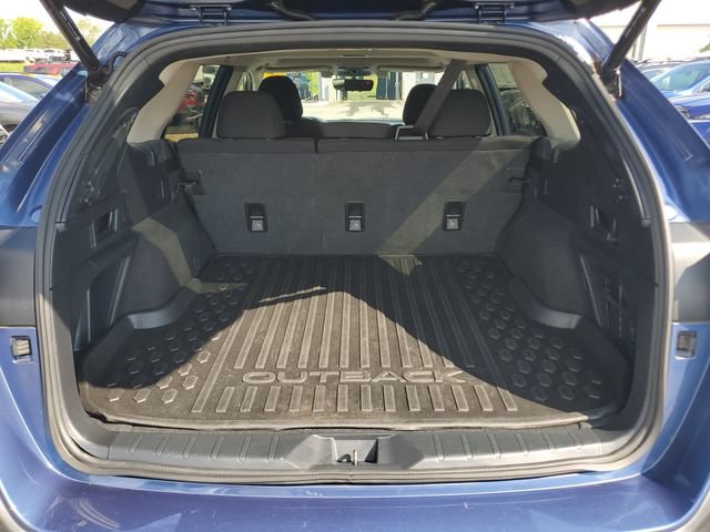 Used 2022 Subaru Outback Premium AWD/4WD image 10