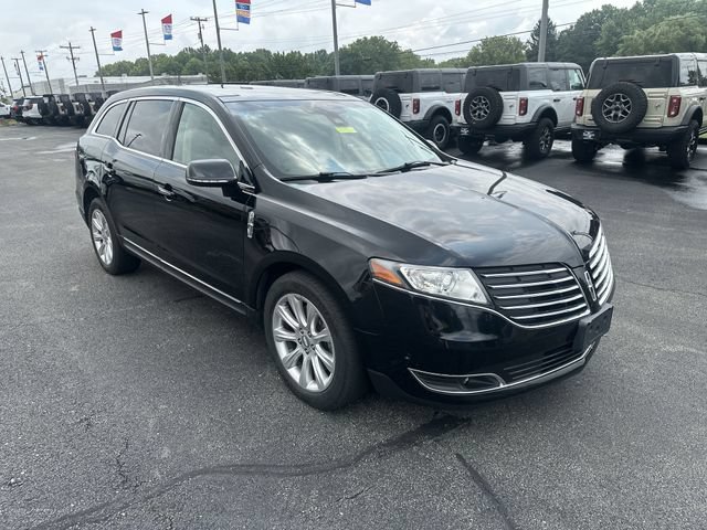 Used 2018 Lincoln MKT AWD w/ Driver Technology Package image 11