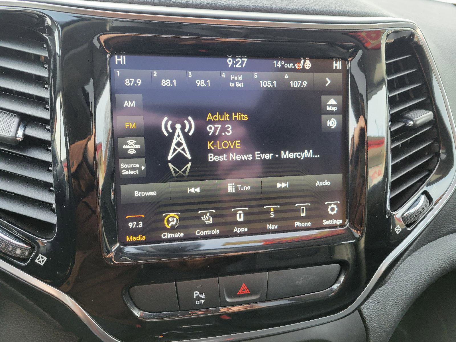 Used 2019 Jeep Cherokee Limited image 23