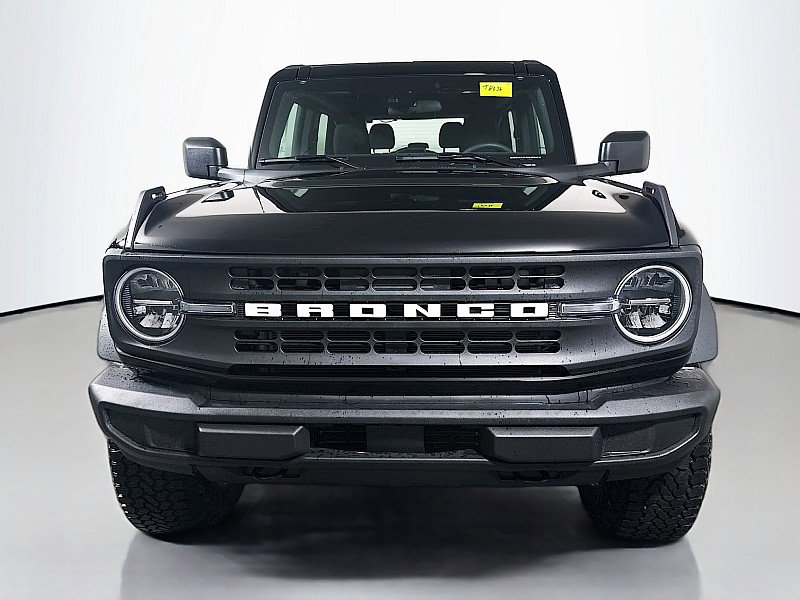 New 2026 Ford Bronco 2-Door w/ Sasquatch Package AWD/4WD image 2