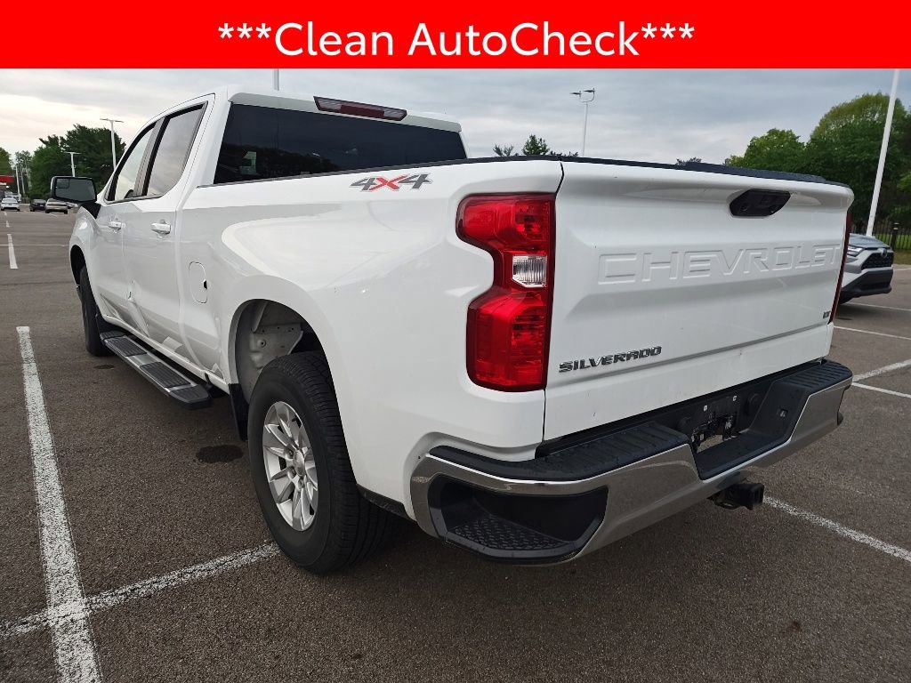 Used 2022 Chevrolet Silverado 1500 LT AWD/4WD image 4