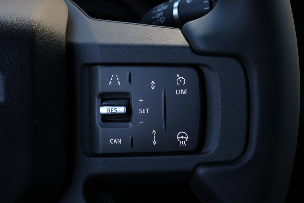 New 2026 Land Rover Defender 110 X-Dynamic SE AWD/4WD image 20