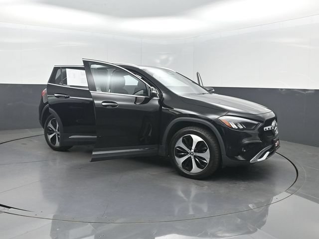 Used 2025 Mercedes-Benz GLA 250 image 37