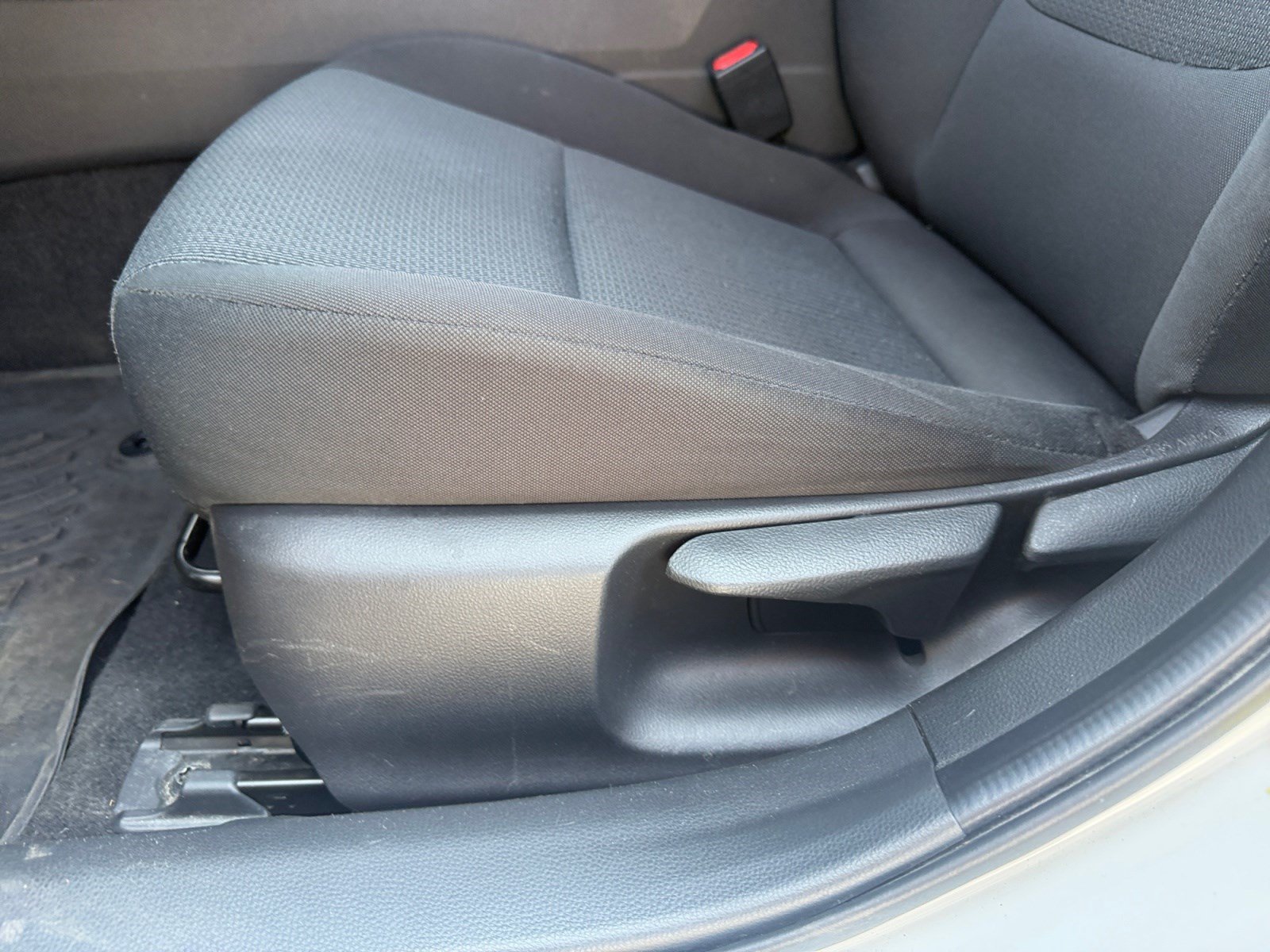 Certified 2023 Toyota Prius LE AWD/4WD image 14