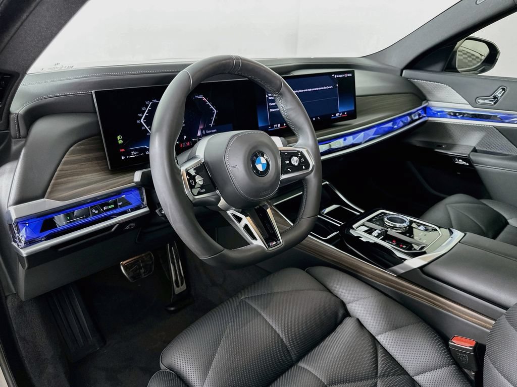 Certified 2025 BMW 740i w/ Premium Package RWD image 9