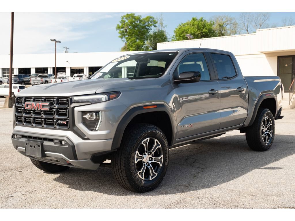 Used 2023 GMC Canyon AT4 w/ AT4 Premium Package AWD/4WD image 4