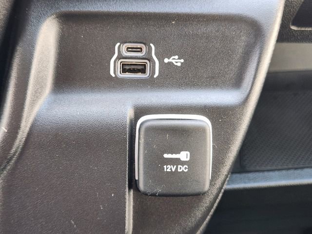 Used 2025 RAM ProMaster 2500 w/ Convenience Group image 22