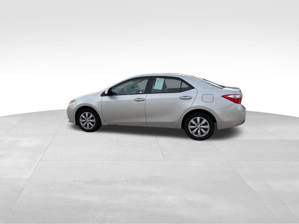 Used 2016 Toyota Corolla LE image 9