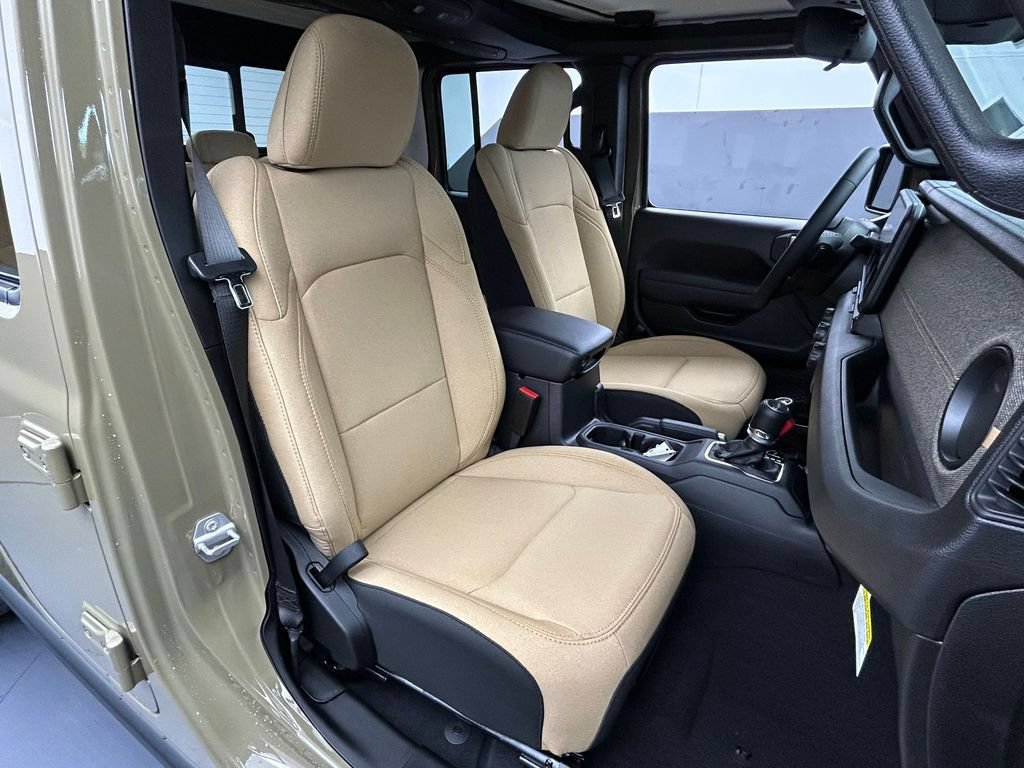 New 2026 Jeep Gladiator Willys AWD/4WD image 38
