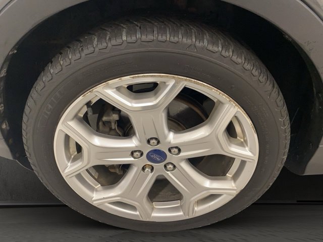 Used 2018 Ford Escape Titanium w/ Ford Safe & Smart Package AWD/4WD image 17