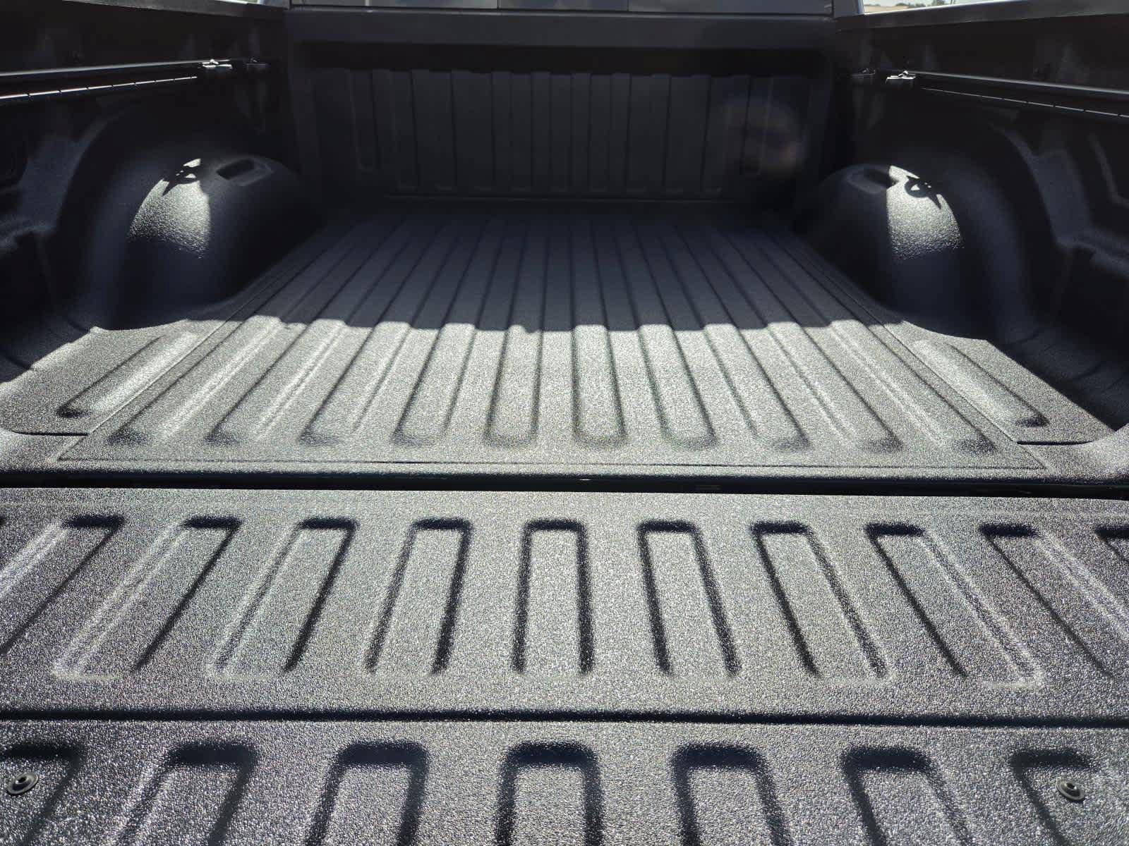New 2026 RAM 1500 Warlock AWD/4WD image 12