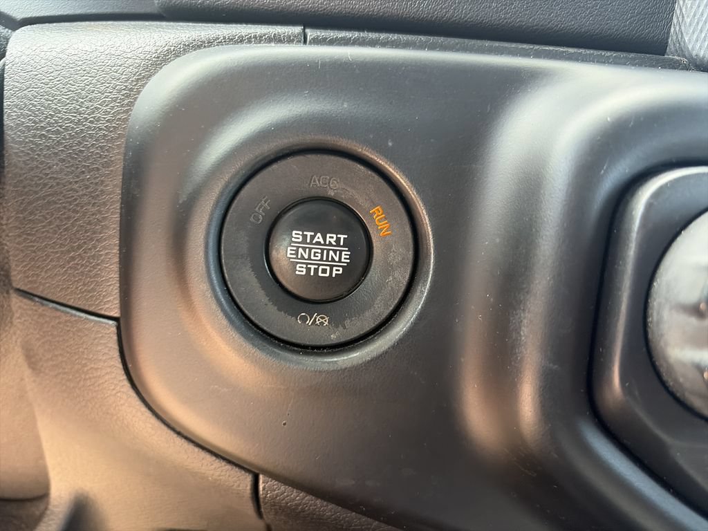 Used 2021 Jeep Wrangler Unlimited Sahara w/ Safety Group AWD/4WD image 27