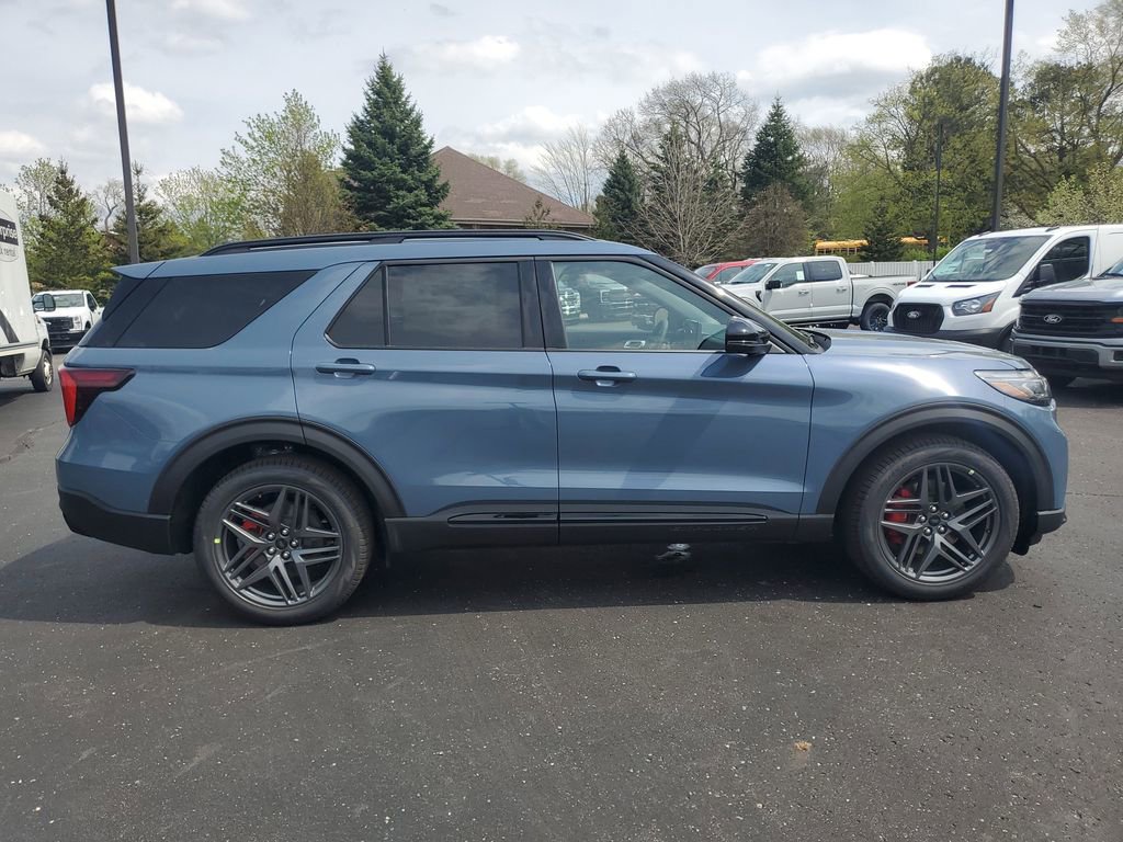 New 2026 Ford Explorer ST AWD/4WD image 38