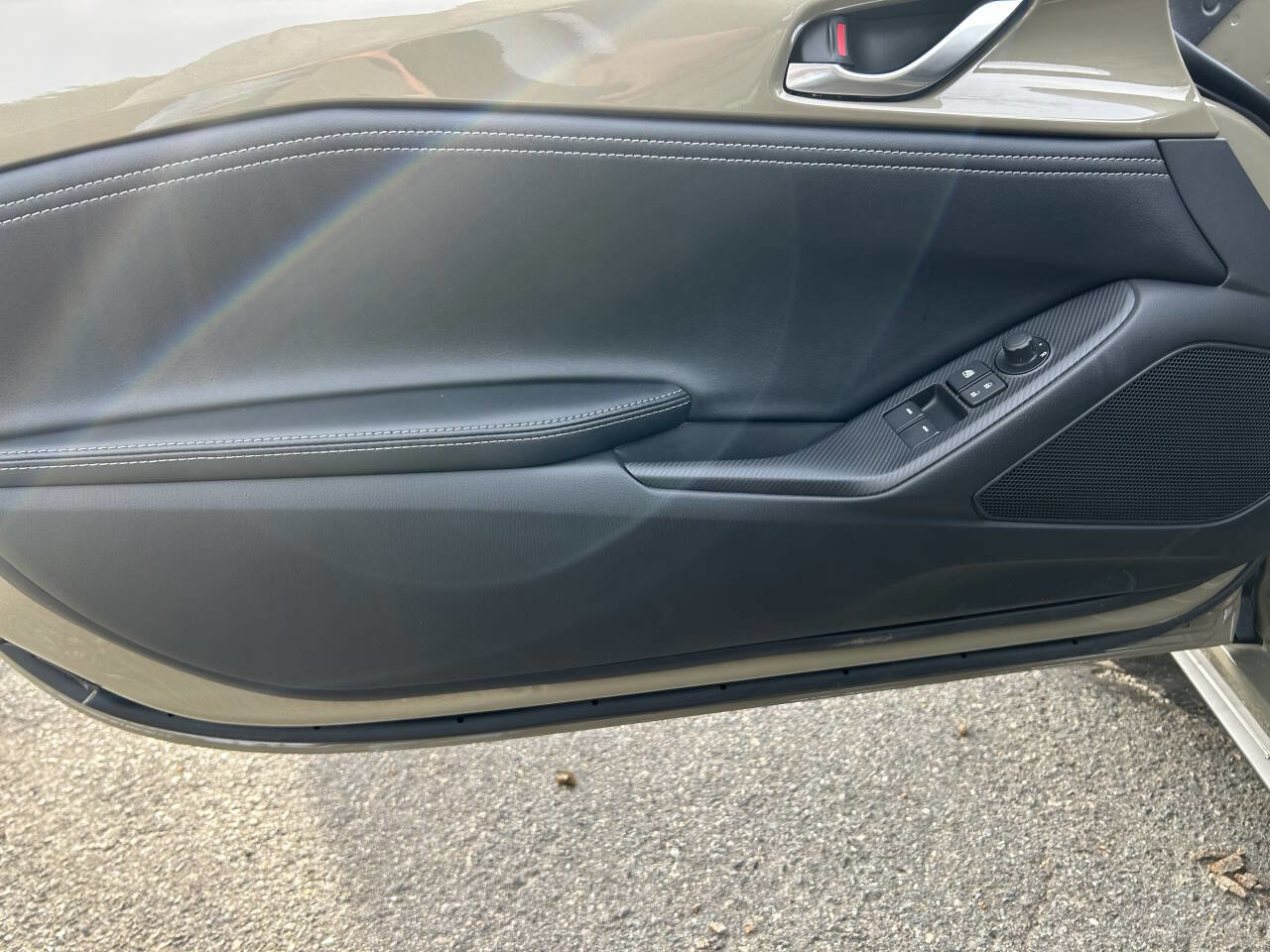 Used 2023 MAZDA MX-5 Miata Grand Touring RWD image 53