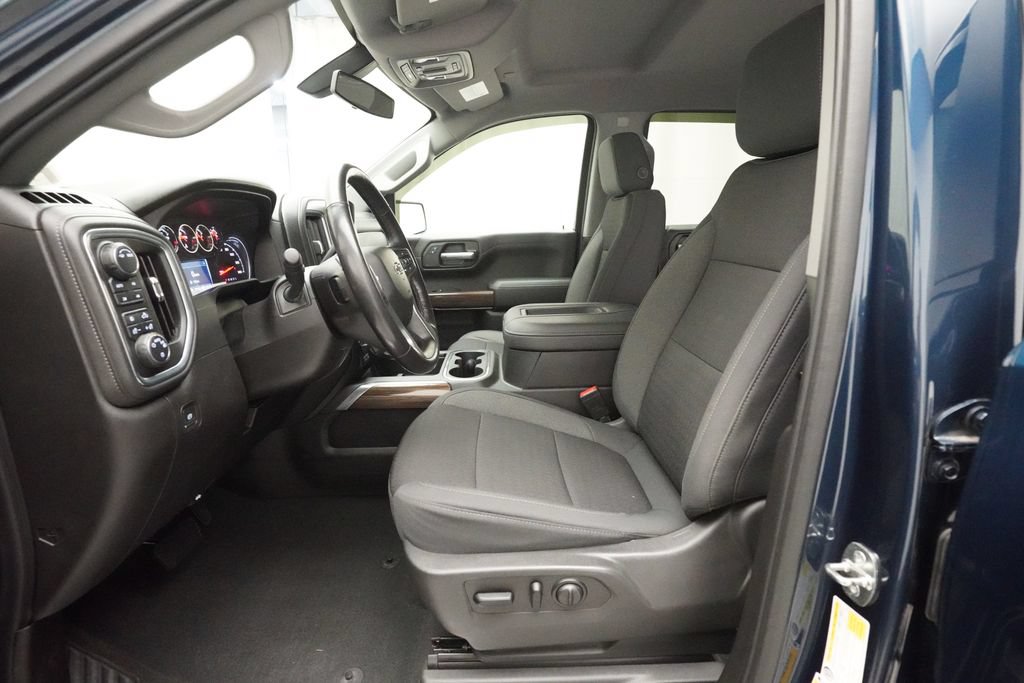 Used 2021 Chevrolet Silverado 1500 RST w/ Convenience Package II AWD/4WD image 7