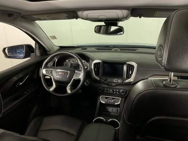 Used 2024 GMC Terrain SLT w/ Elevation Edition image 15