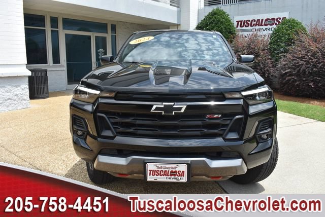 Used 2024 Chevrolet Colorado Z71 w/ Z71 Convenience Package 2 AWD/4WD image 4