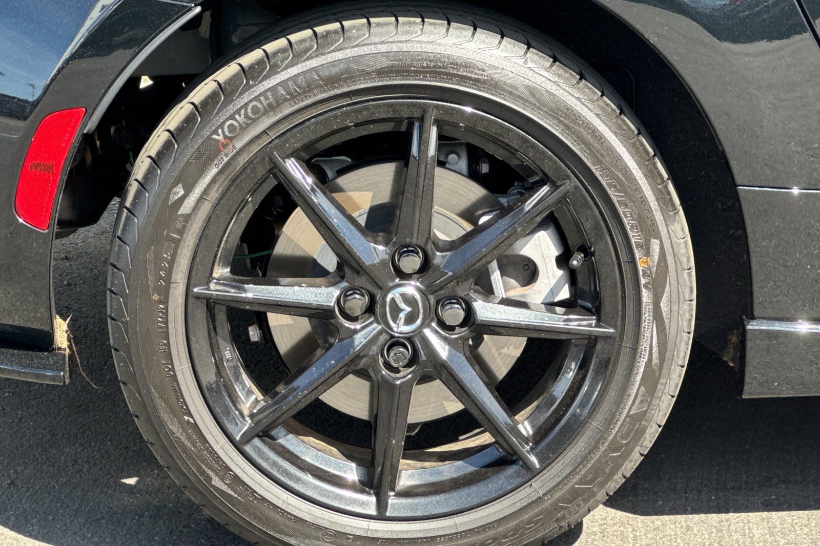 Used 2025 MAZDA MX-5 Miata Sport w/ Appearance Package image 40