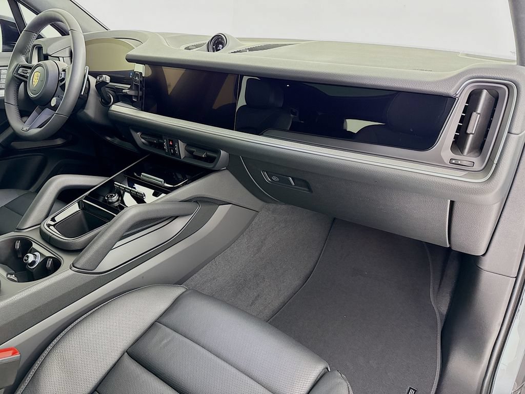 New 2026 Porsche Cayenne AWD/4WD image 31