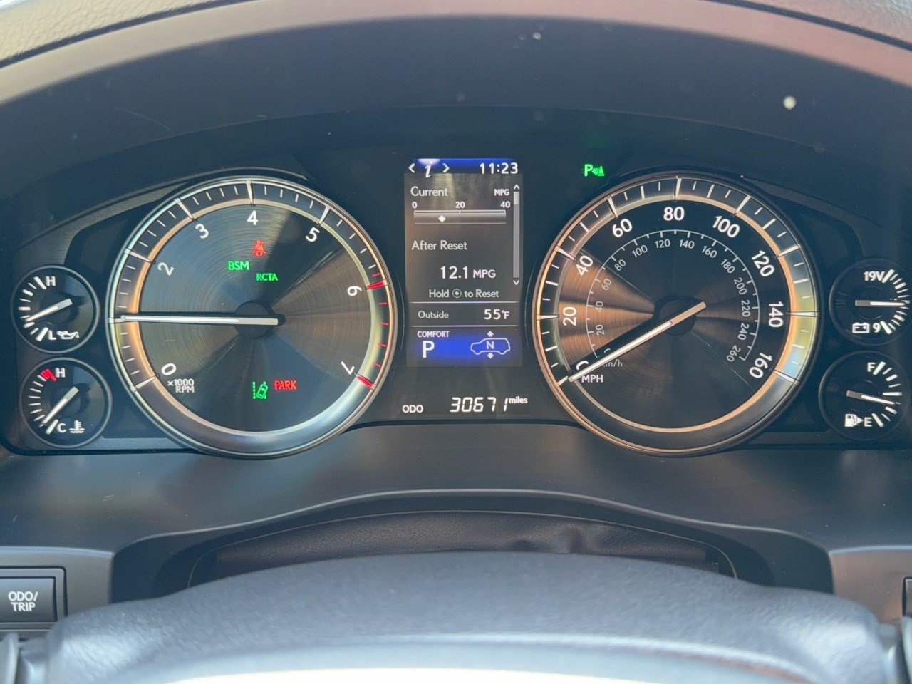 Used 2021 Lexus LX 570 4WD w/ Sport Package image 26