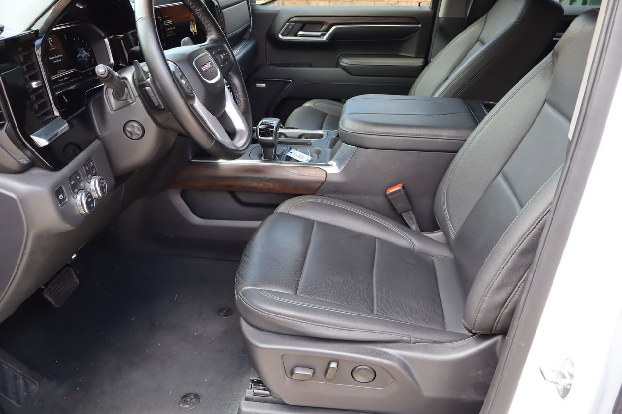 Used 2024 GMC Sierra 1500 SLT AWD/4WD image 18