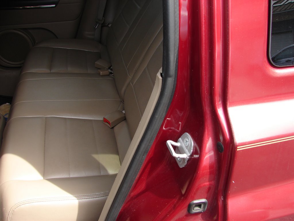 Used 2014 Jeep Patriot Limited w/ Sun/Sound Group image 9