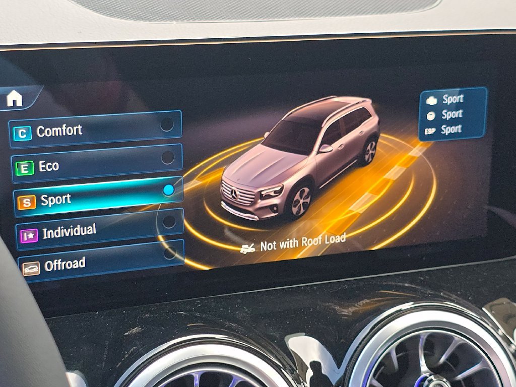 New 2026 Mercedes-Benz GLB 250 4MATIC image 33
