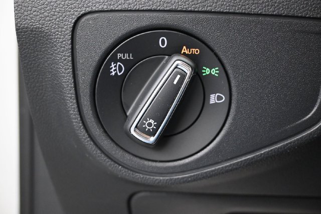 Used 2018 Volkswagen Atlas SE FWD image 24