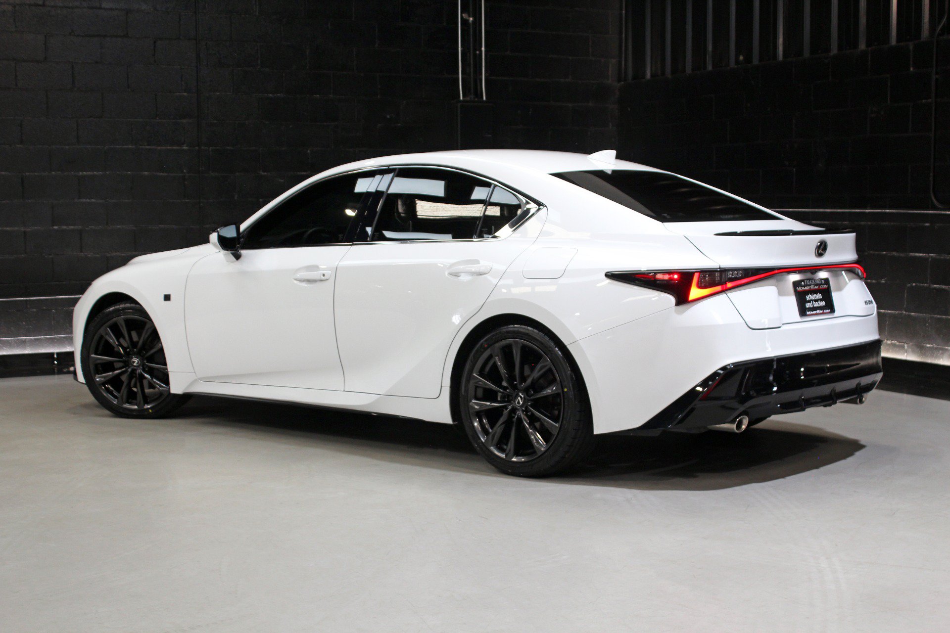 Used 2024 Lexus IS 350 F Sport RWD image 12