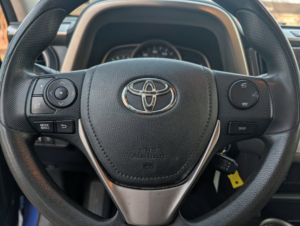 Used 2015 Toyota RAV4 XLE image 16