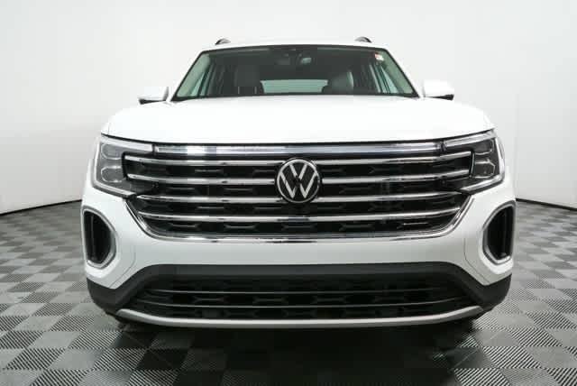 Certified 2025 Volkswagen Atlas SE FWD image 31