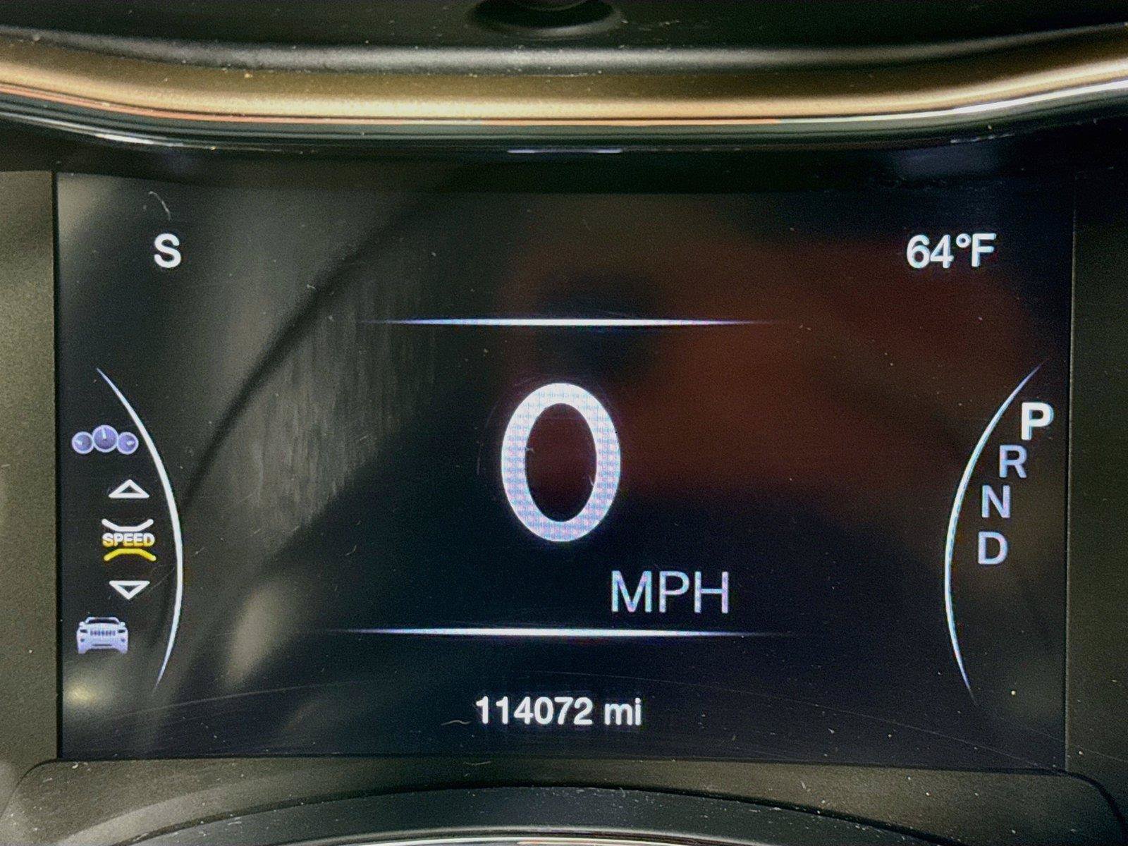 Used 2016 Jeep Grand Cherokee Limited AWD/4WD image 6