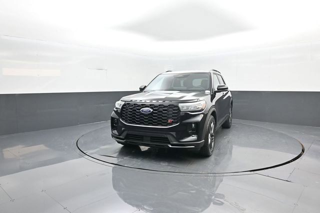 New 2026 Ford Explorer ST image 3