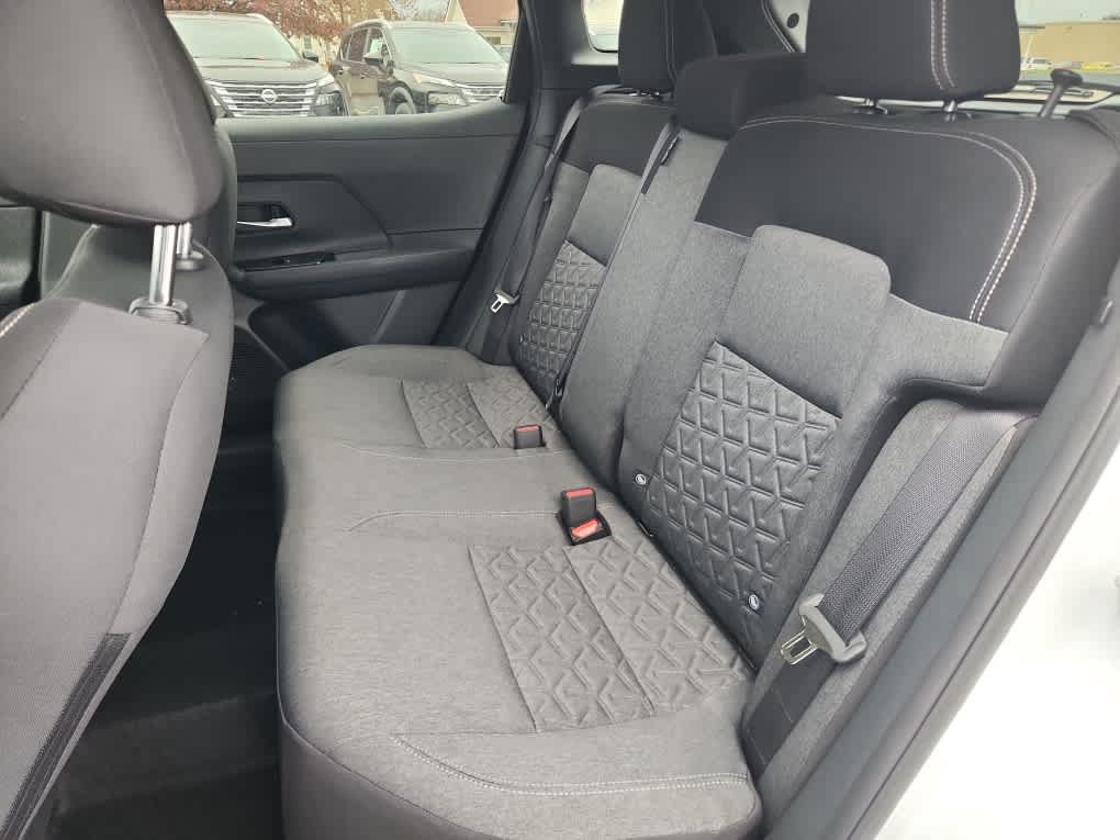 Used 2026 Nissan Kicks SV w/ Cold Weather Package AWD/4WD image 7