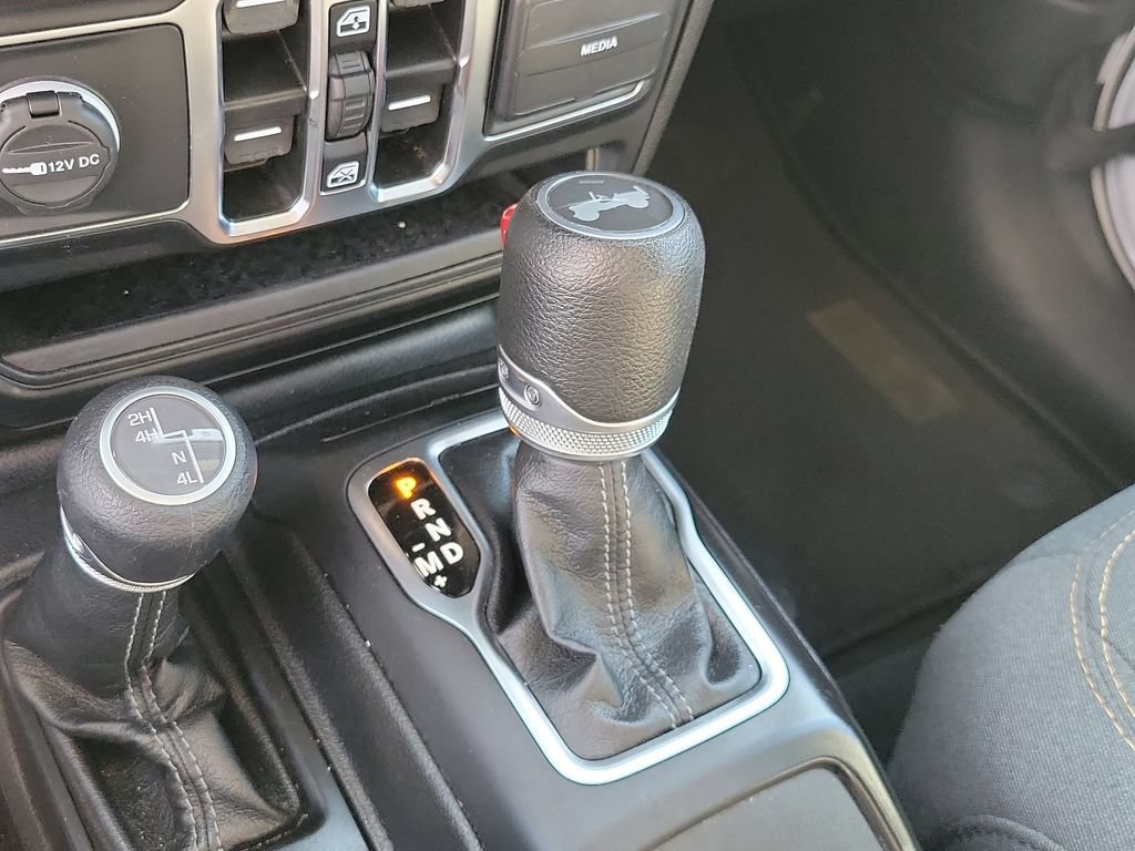 Used 2024 Jeep Wrangler Unlimited Sport AWD/4WD image 34