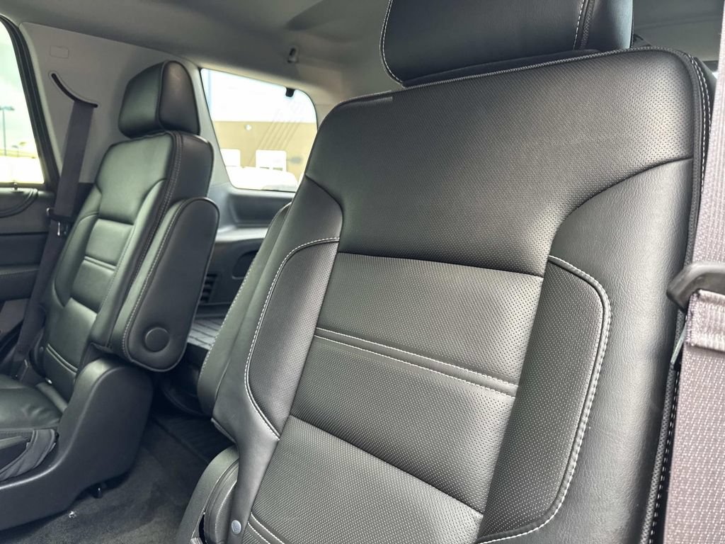 Used 2016 GMC Yukon Denali w/ Open Road Package AWD/4WD image 15