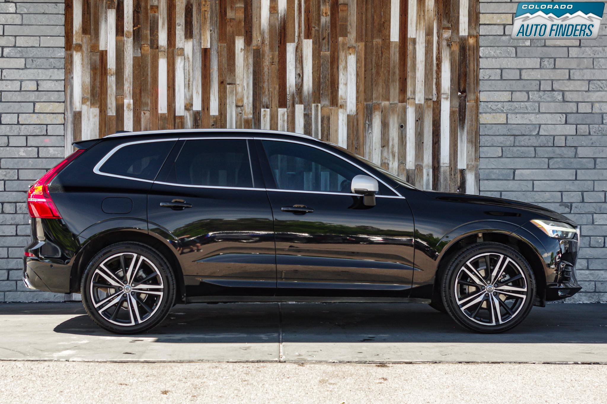 Used 2018 Volvo XC60 T5 R-Design w/ Convenience Package AWD/4WD image 8