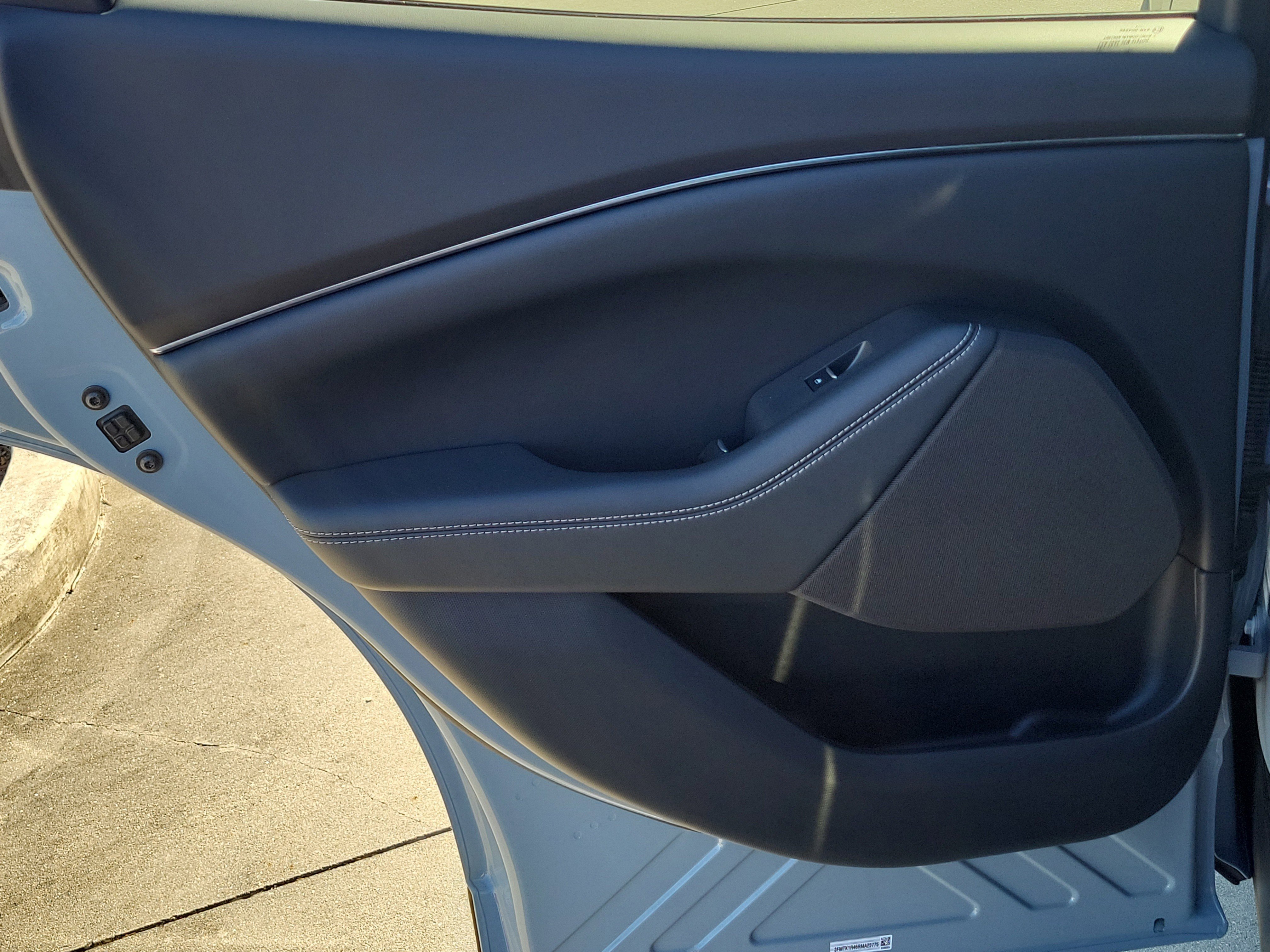 Used 2024 Ford Mustang Mach-E Select image 14