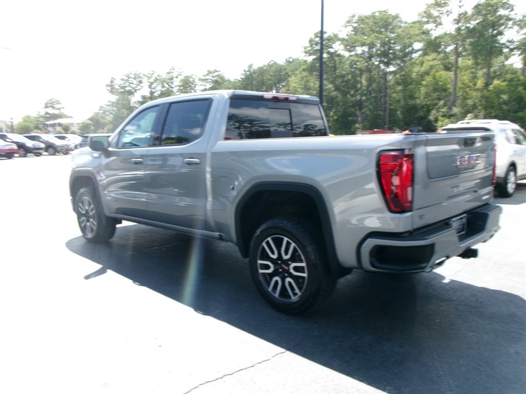 Used 2024 GMC Sierra 1500 AT4 w/ Technology Package image 5