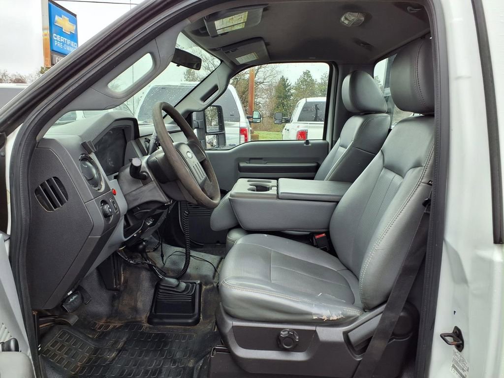 Used 2011 Ford F250 XL w/ Snow Plow Prep Pkg image 13