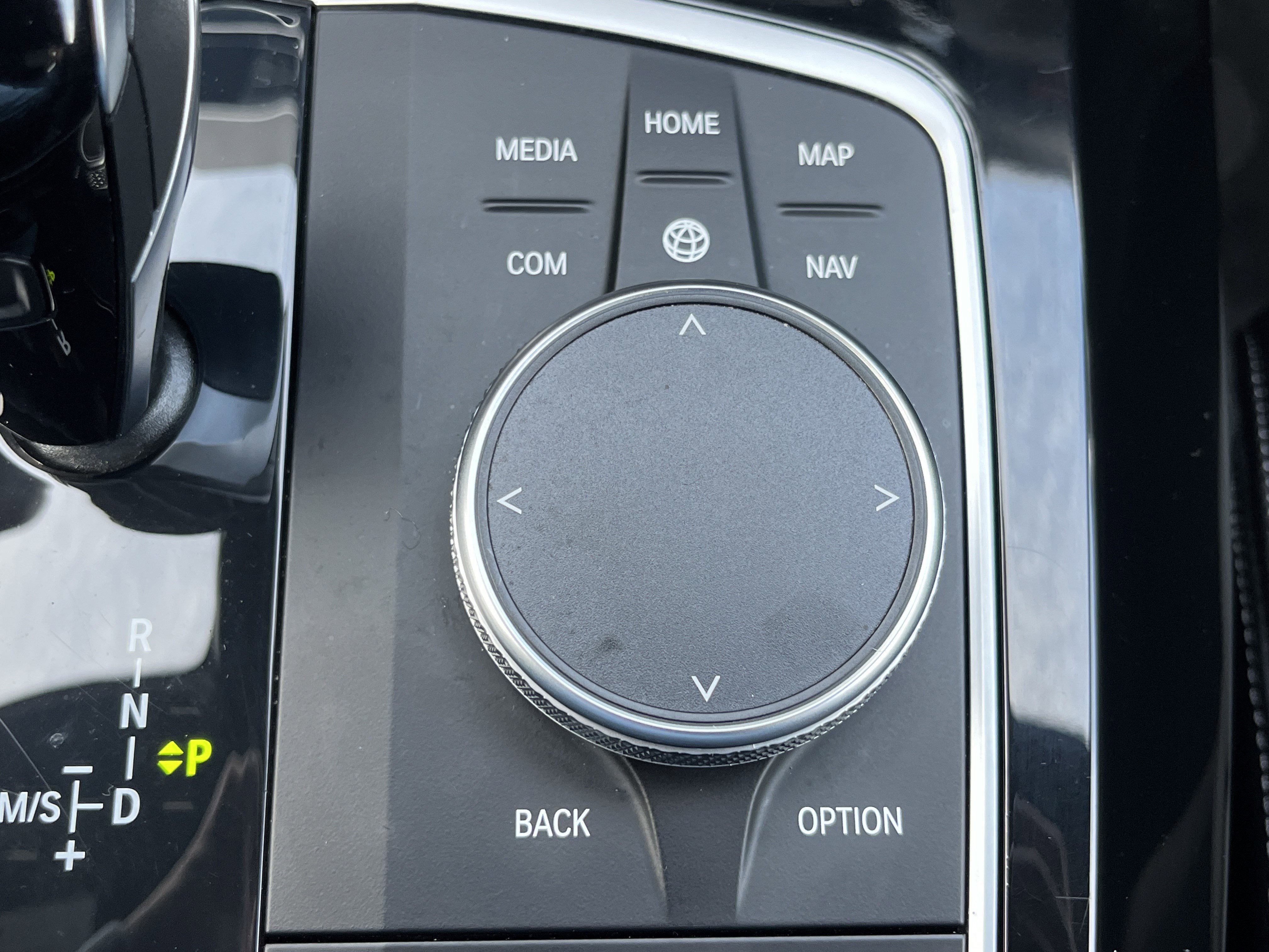 Used 2025 BMW X4 xDrive30i image 8