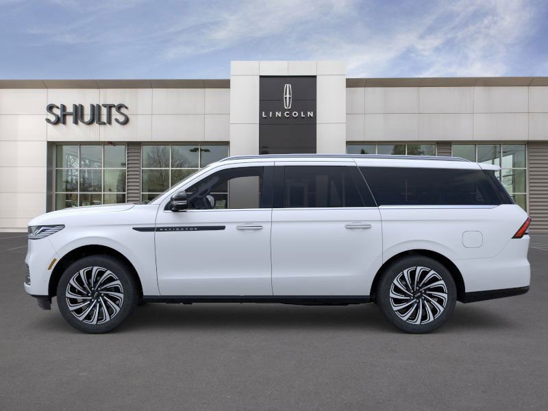 New 2025 Lincoln Navigator L Black Label image 3