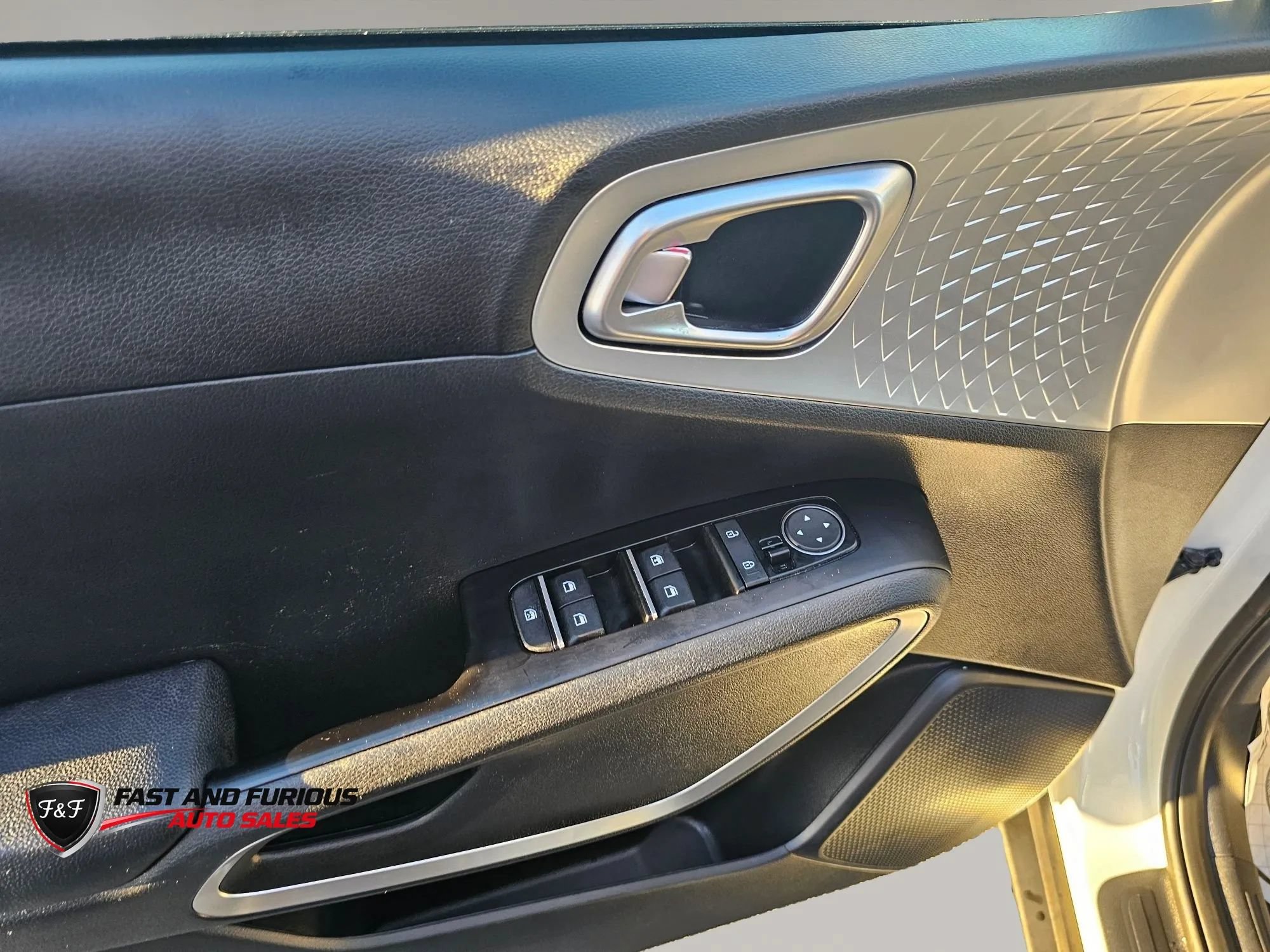 Used 2023 Kia Soul S FWD image 33