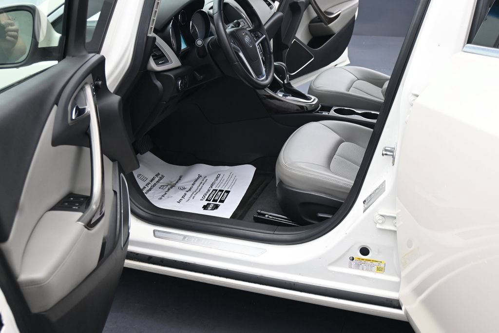 Used 2012 Buick Verano Convenience FWD image 16