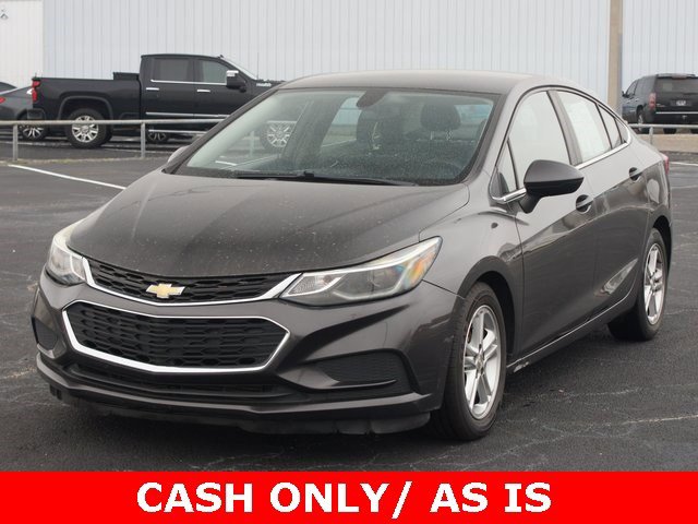 Used 2017 Chevrolet Cruze LT w/ Convenience Package image 2