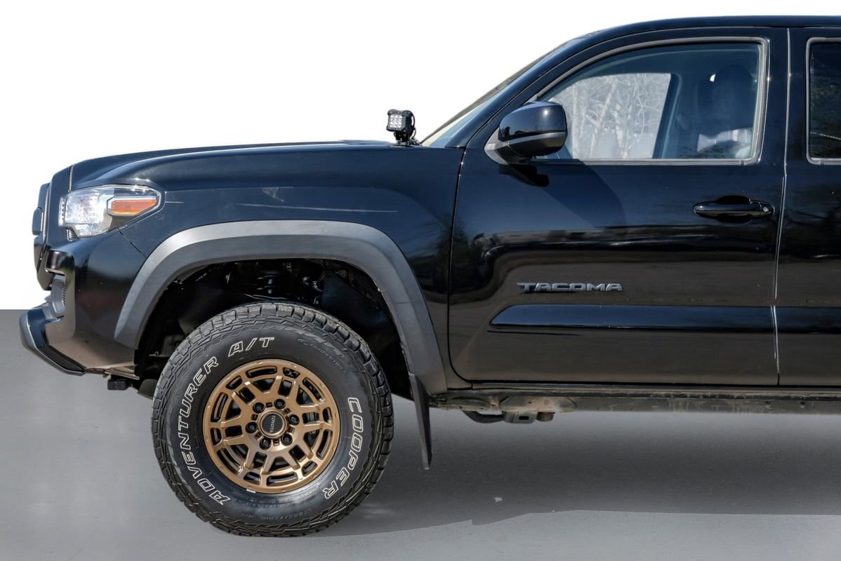 Used 2023 Toyota Tacoma SR5 w/ Trail Edition image 10