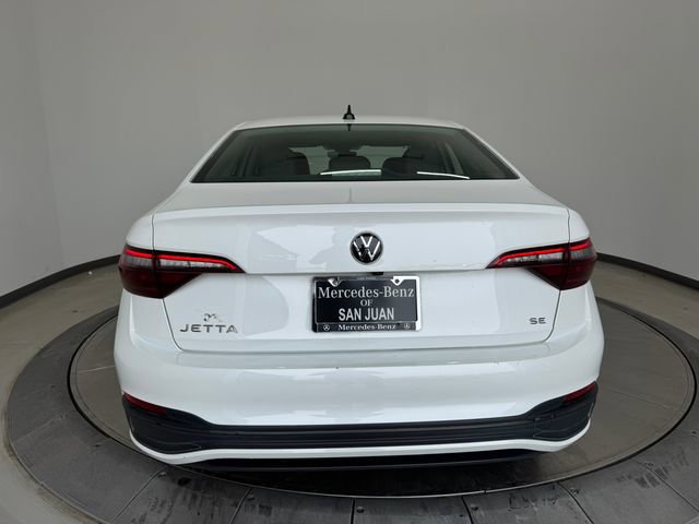 Used 2024 Volkswagen Jetta SE image 11